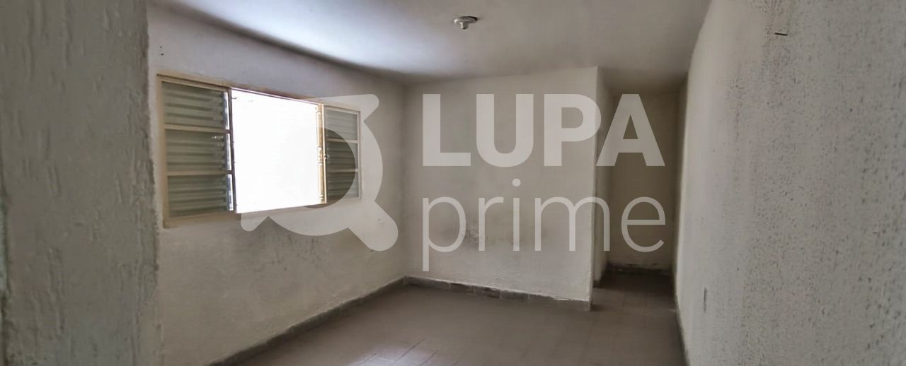 Casa à venda com 5 quartos, 244m² - Foto 7
