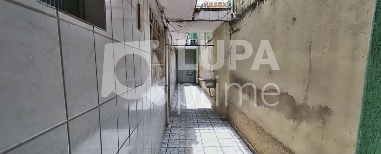 Casa à venda com 5 quartos, 244m² - Foto 25