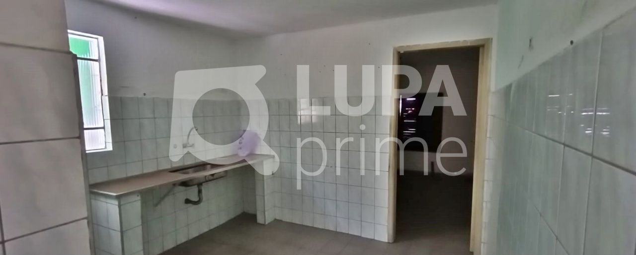 Casa à venda com 5 quartos, 244m² - Foto 14