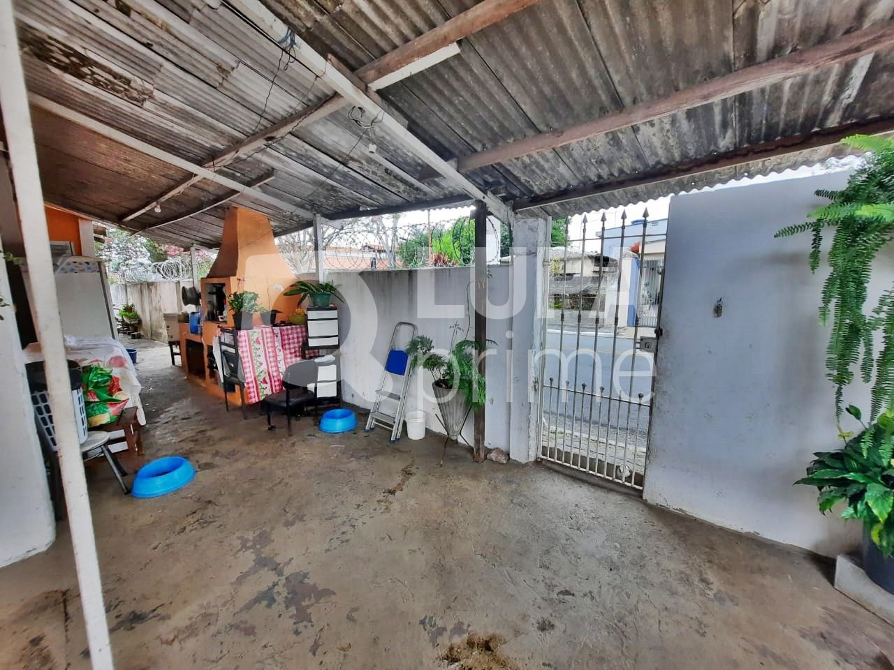 Casa à venda com 3 quartos, 80m² - Foto 11