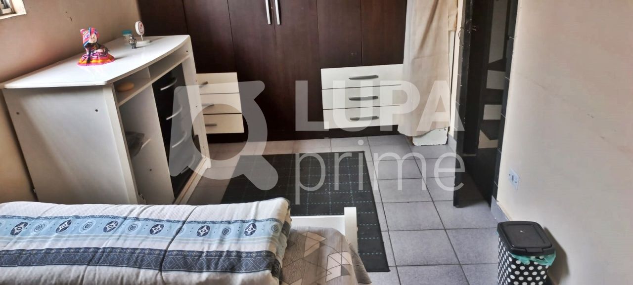Casa à venda com 4 quartos, 120m² - Foto 12