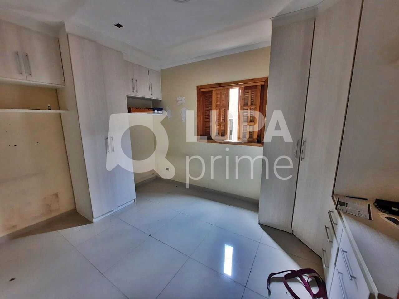 sobrado-venda-guarulhos-jardim-guaracy-3dormitorios-2vagas-250m2-LM22104