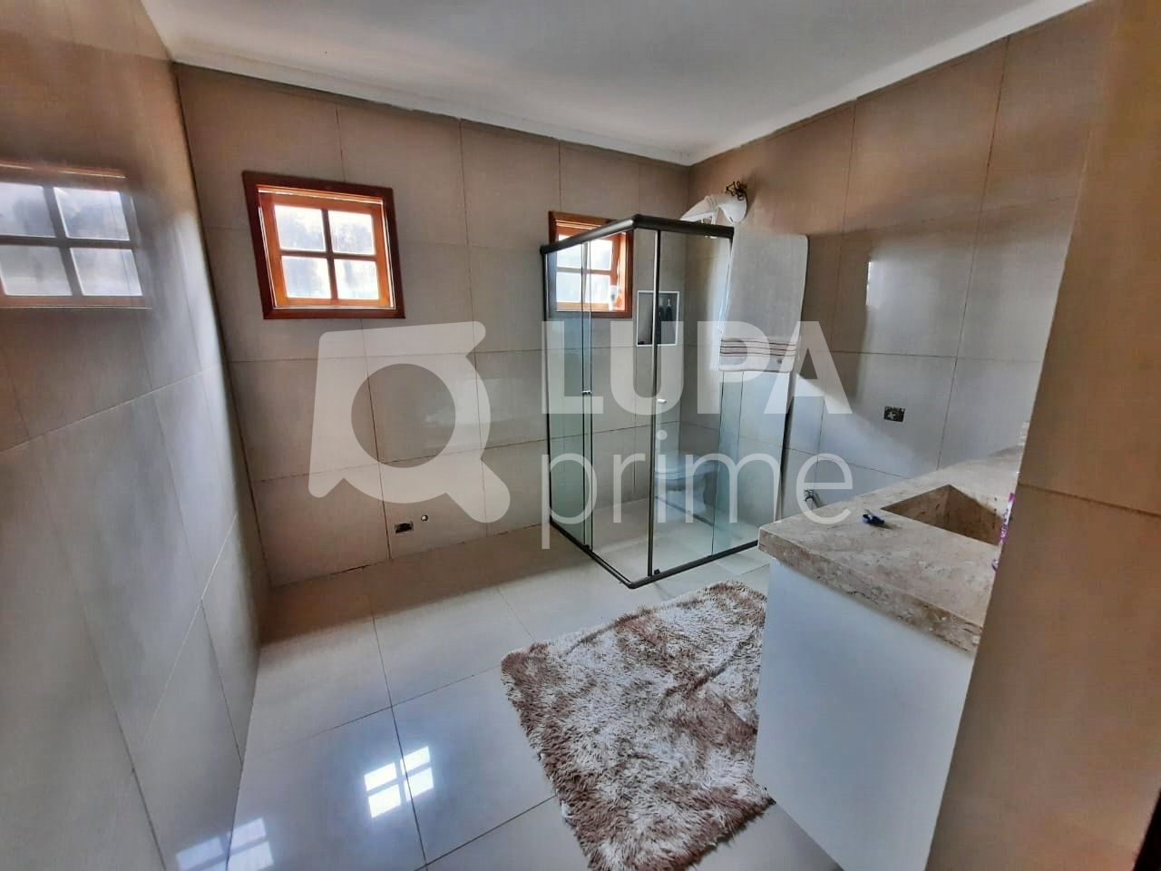 sobrado-venda-guarulhos-jardim-guaracy-3dormitorios-2vagas-250m2-LM22104