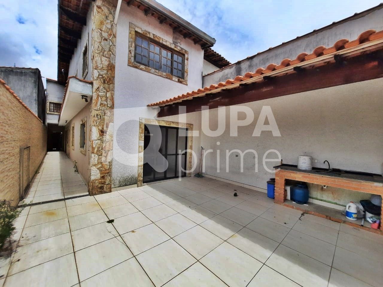 sobrado-venda-guarulhos-jardim-guaracy-3dormitorios-2vagas-250m2-LM22104