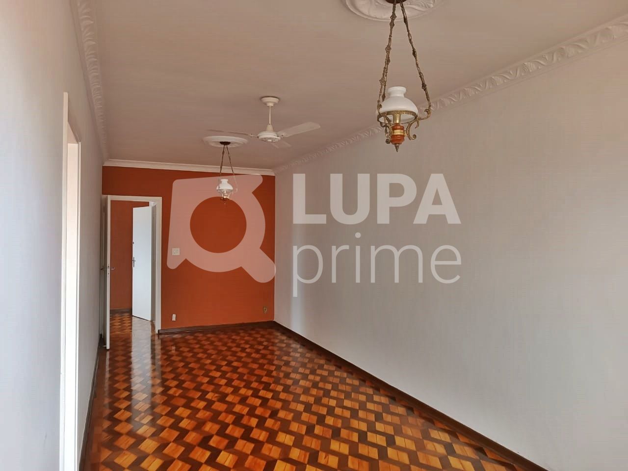 Apartamento à venda com 3 quartos, 117m² - Foto 1