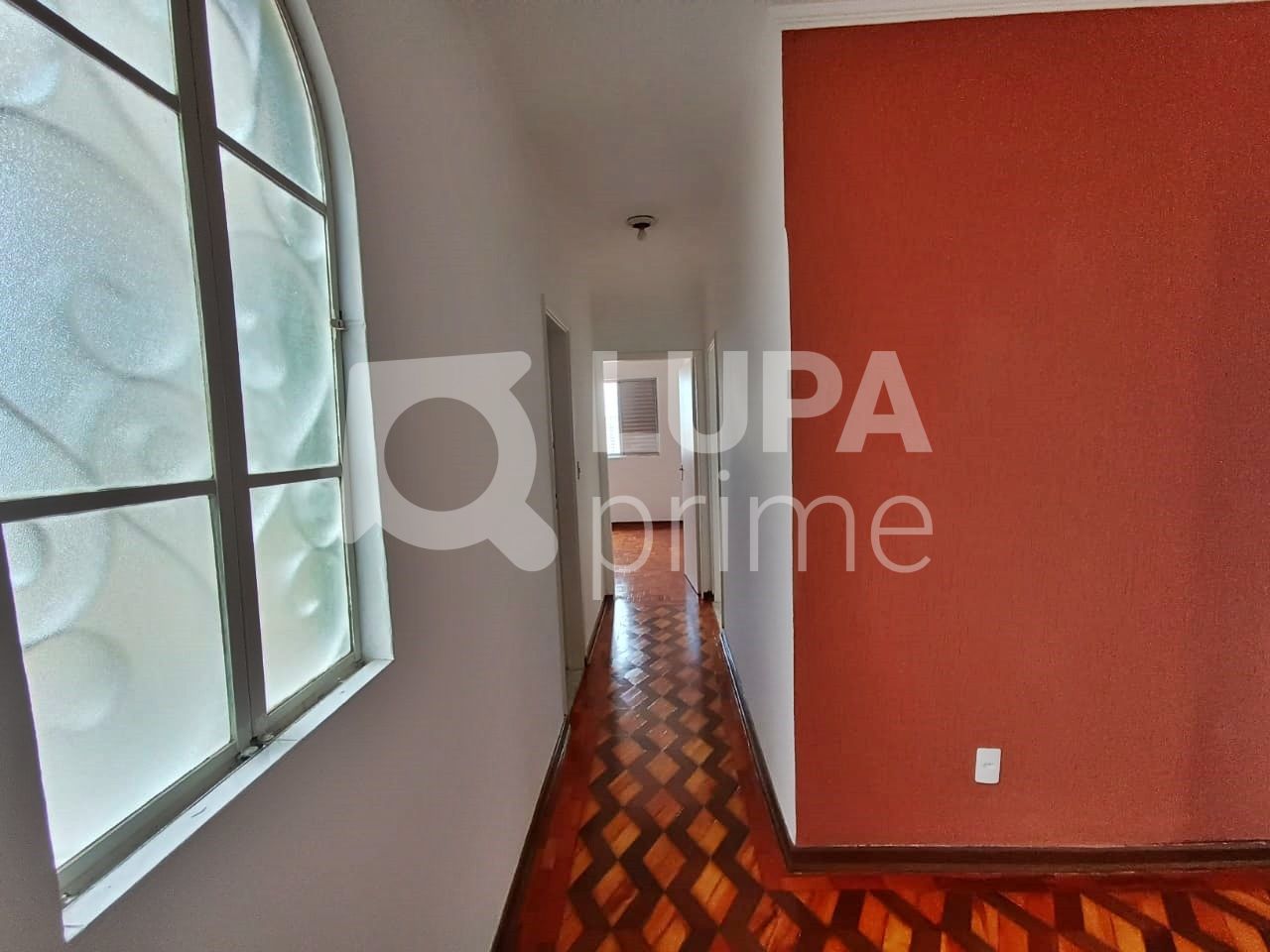 Apartamento à venda com 3 quartos, 117m² - Foto 3