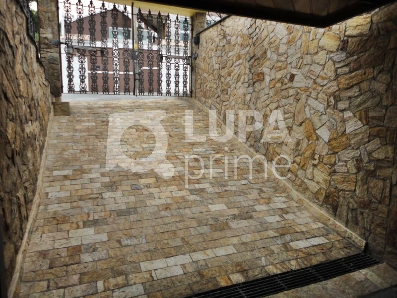 sobrado-venda-sao-paulo-vila-guilherme-3dormitorios-3suites-6vagas-216m2-LM22474