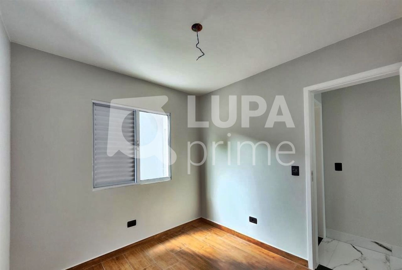 Apartamento à venda com 3 quartos, 76m² - Foto 7