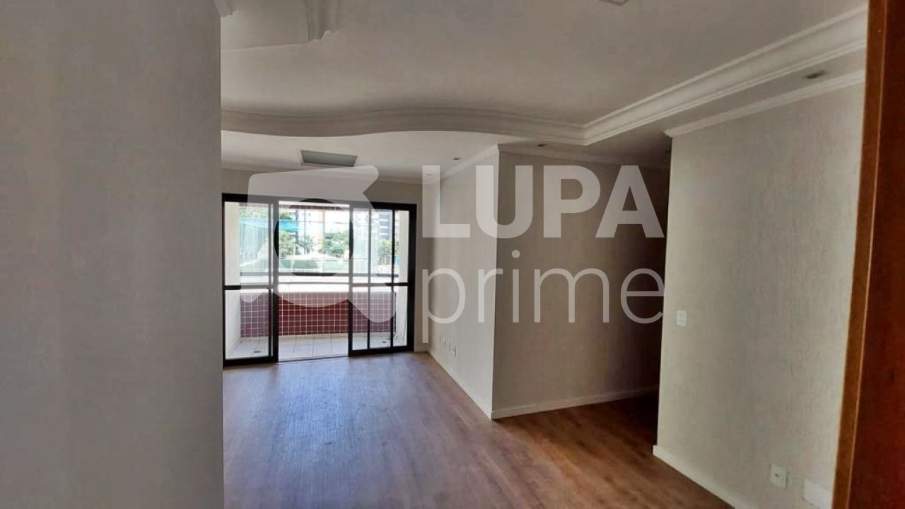 Apartamento à venda com 3 quartos, 88m² - Foto 2