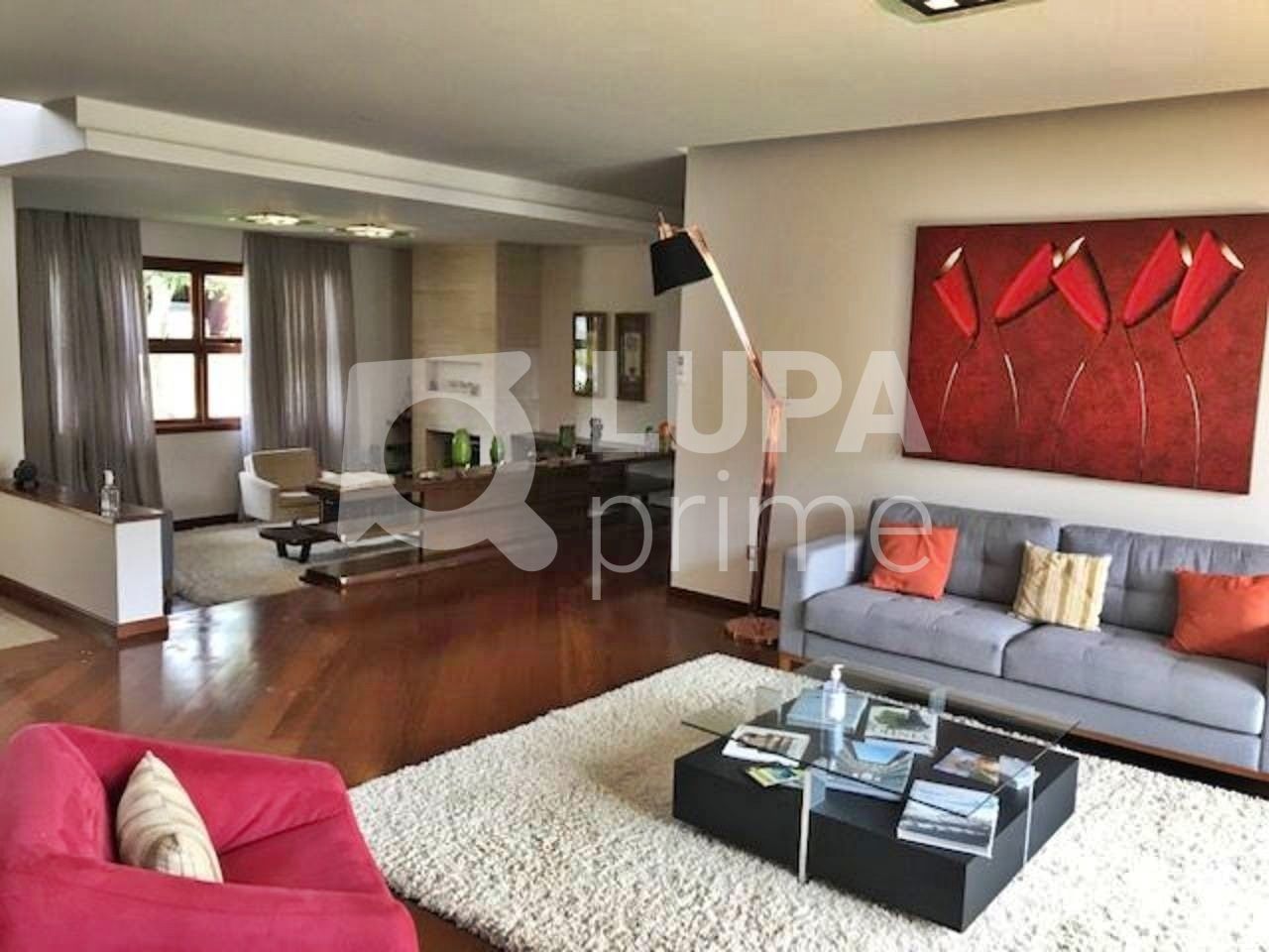 Casa, 4 quartos, 927 m² - Foto 1