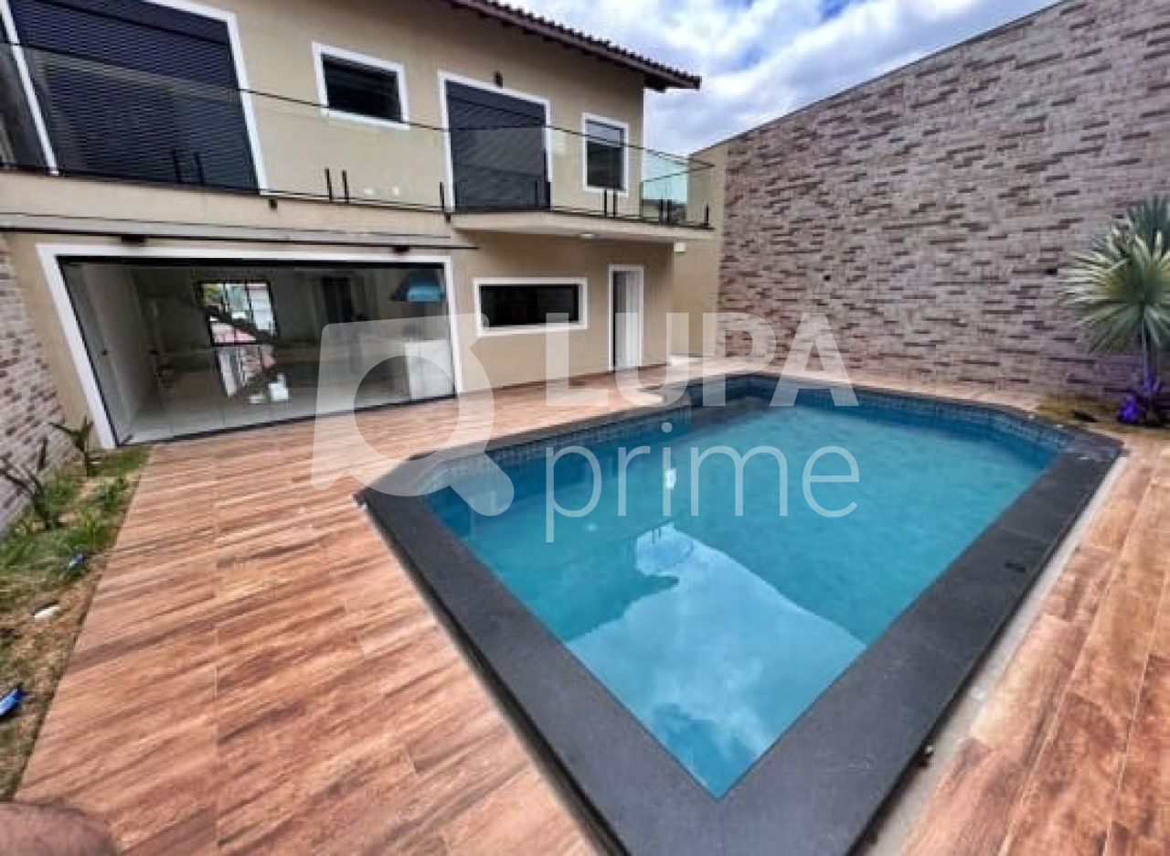 sobrado-venda-guarulhos-vila-rosalia-3dormitorios-3suites-6vagas-550m2-LM22623