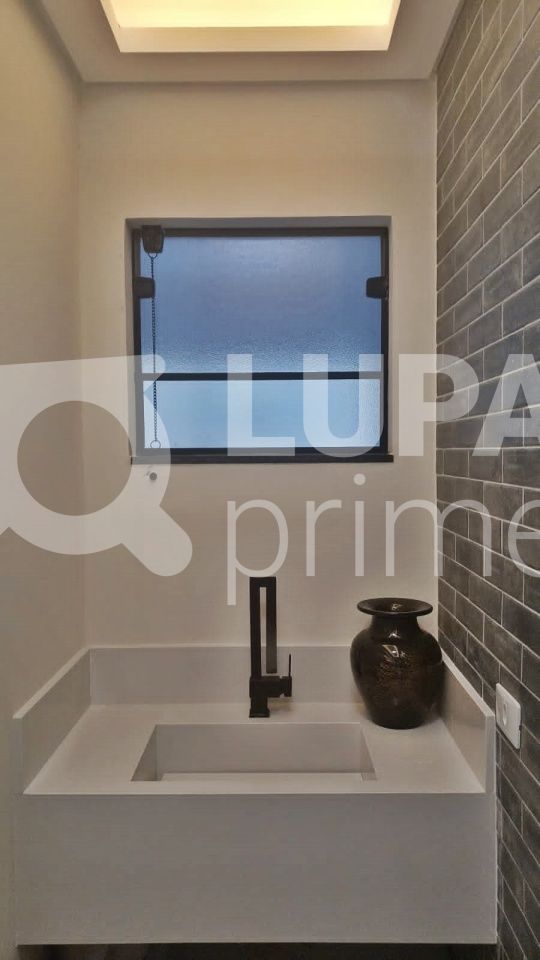 sobrado-venda-guarulhos-vila-rosalia-3dormitorios-3suites-6vagas-550m2-LM22623