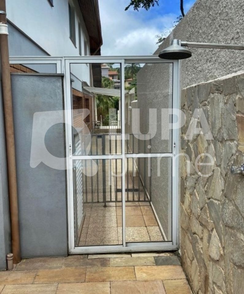 Casa à venda com 3 quartos, 312m² - Foto 17