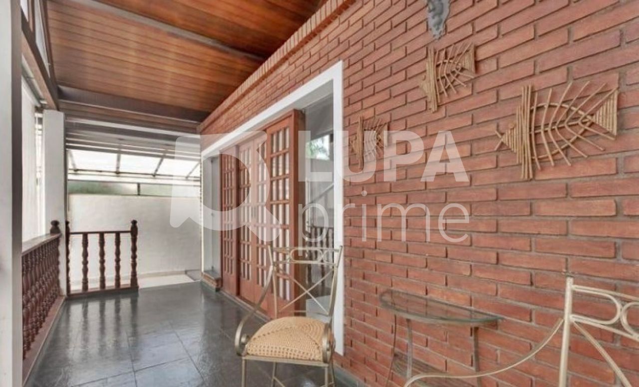 Casa à venda com 3 quartos, 312m² - Foto 12