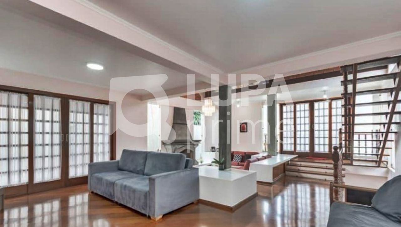Casa à venda com 3 quartos, 312m² - Foto 2