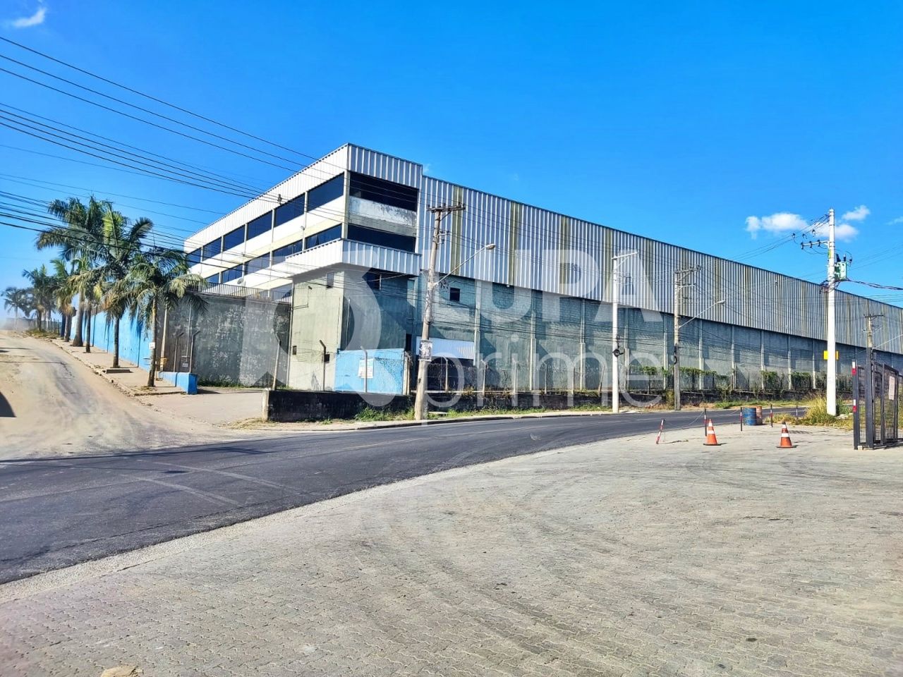 Depósito-Galpão, 5600 m² - Foto 1