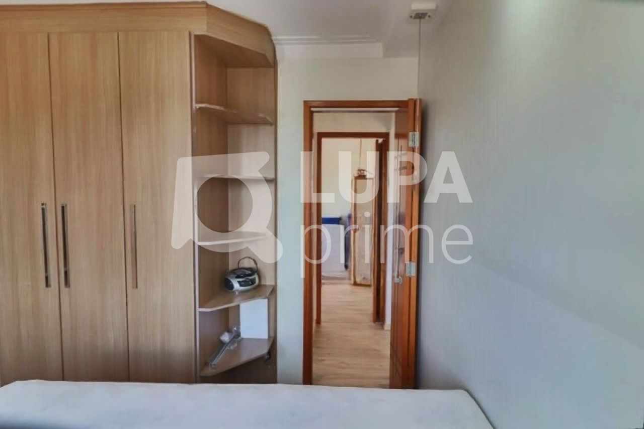 Apartamento à venda com 2 quartos, 58m² - Foto 4