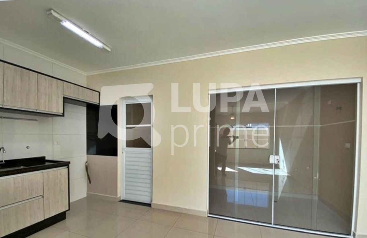 sobrado-venda-sao-paulo-tucuruvi-3dormitorios-1suite-2vagas-75m2-LM22716