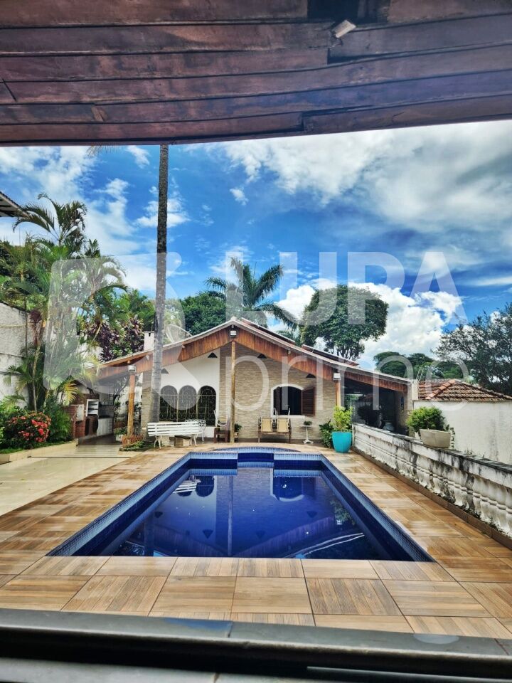 Casa à venda com 4 quartos, 326m² - Foto 24