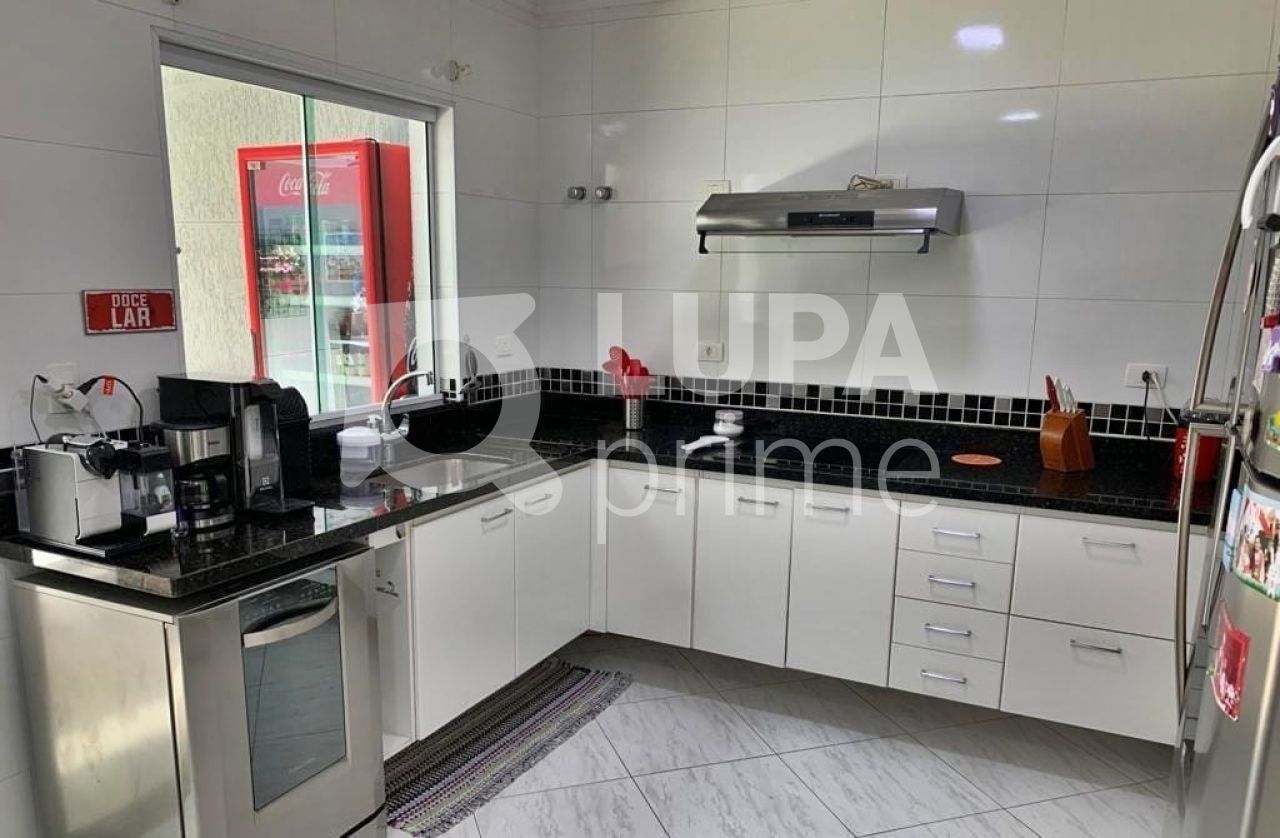 sobrado-venda-sao-paulo-vila-gustavo-3dormitorios-3suites-4vagas-131m2-LM22944