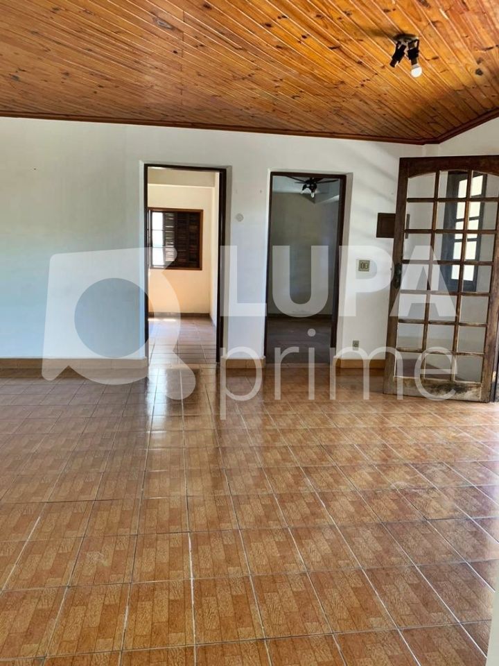 casa-terrea-venda-sao-paulo-tremembe-2dormitorios-4vagas-227m2-LM22987