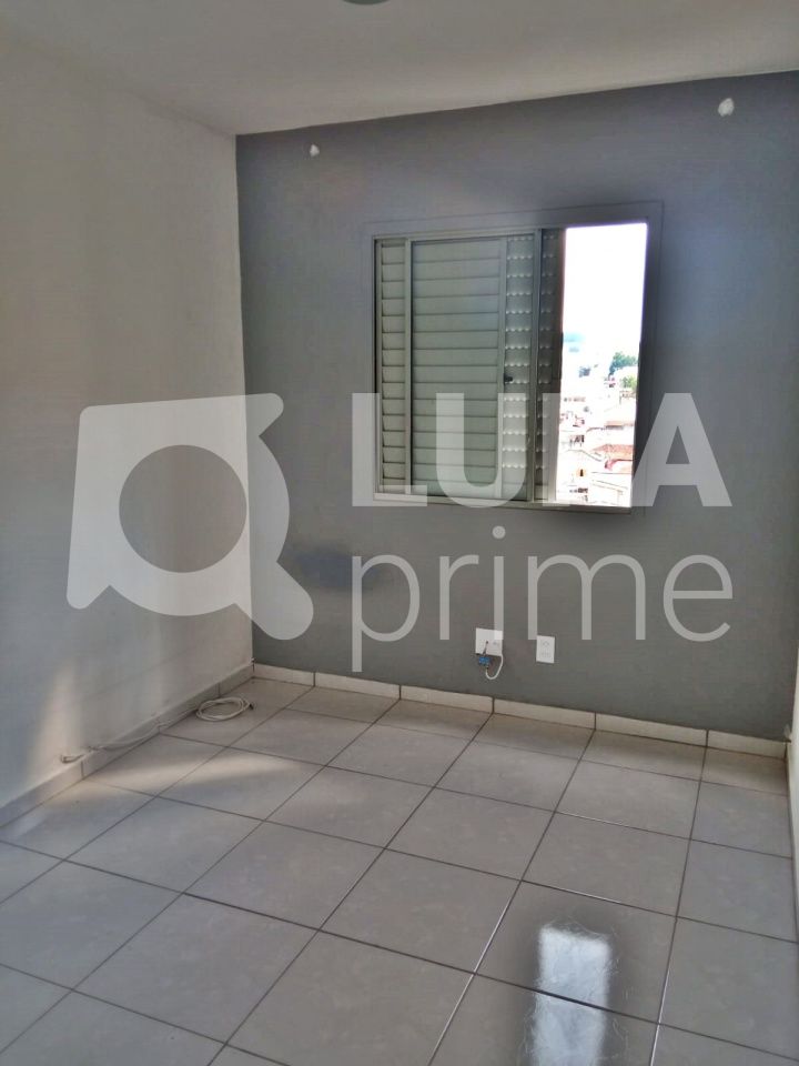Apartamento à venda com 2 quartos, 50m² - Foto 4