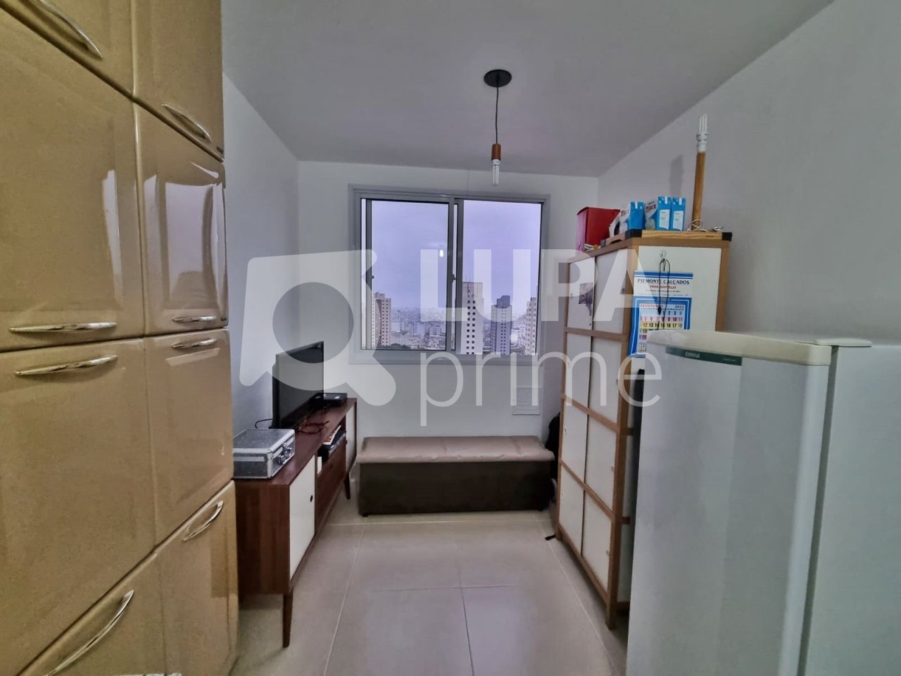 Apartamento à venda com 1 quarto, 28m² - Foto 1