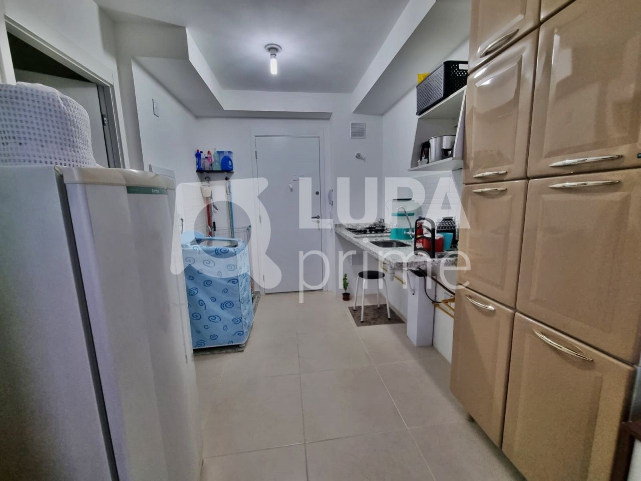 Apartamento à venda com 1 quarto, 28m² - Foto 4