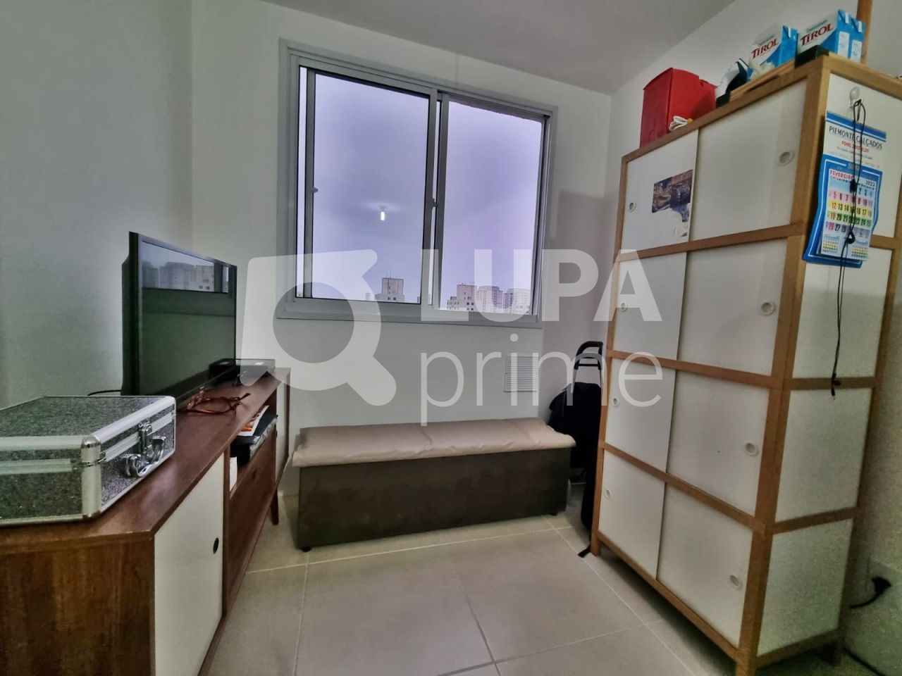Apartamento à venda com 1 quarto, 28m² - Foto 2