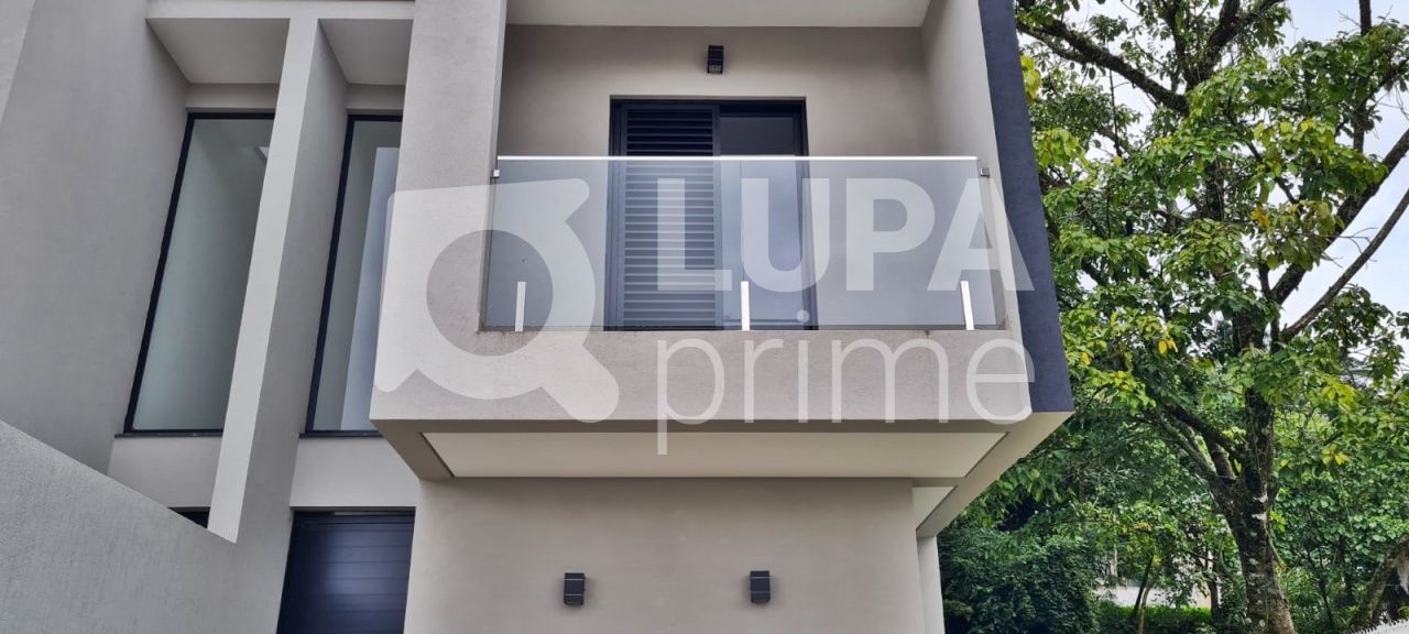 sobrado-venda-atibaia-jardim-maristela-3dormitorios-1suite-3vagas-133m2-LM23523