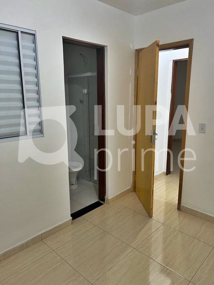 sobrado-venda-sao-paulo-vila-re-2dormitorios-2suites-2vagas-42m2-LM23632