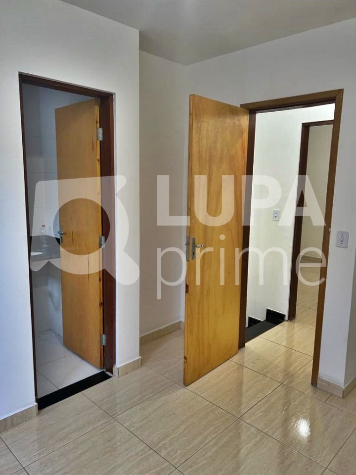 sobrado-venda-sao-paulo-vila-re-2dormitorios-2suites-2vagas-42m2-LM23632