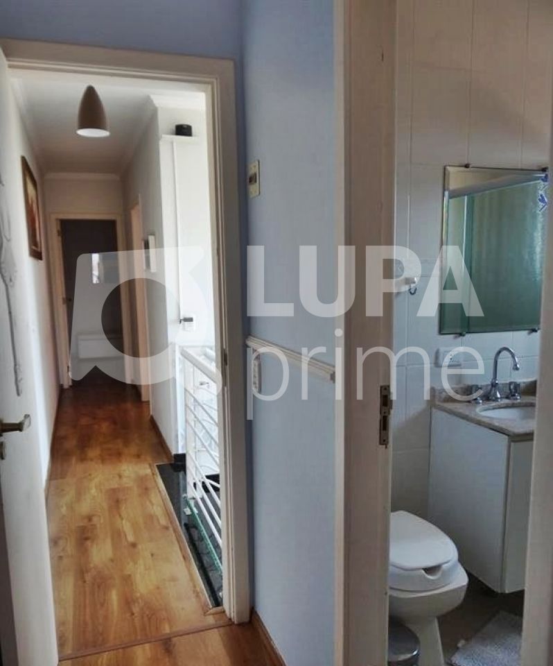 sobrado-venda-sao-paulo-agua-fria-4dormitorios-3suites-6vagas-238m2-LM23729