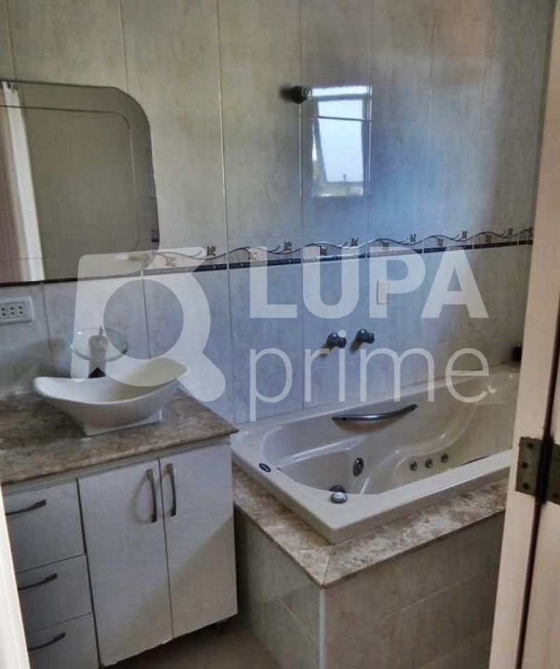 sobrado-venda-sao-paulo-agua-fria-4dormitorios-3suites-6vagas-238m2-LM23729