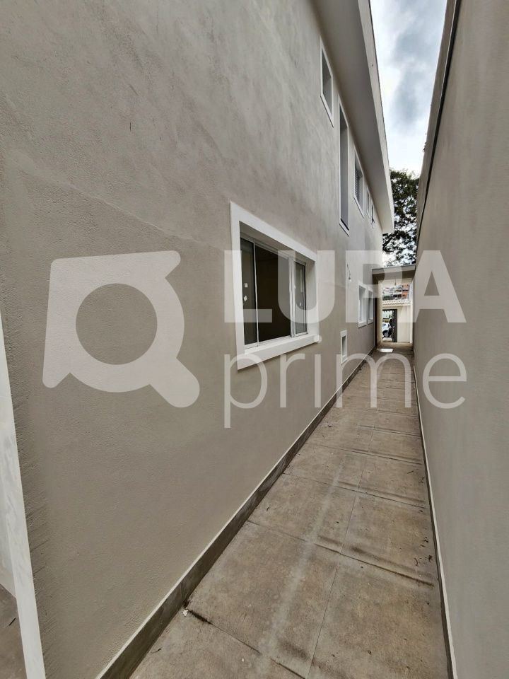 sobrado-venda-guarulhos-vila-barros-3dormitorios-3suites-2vagas-130m2-LM23777