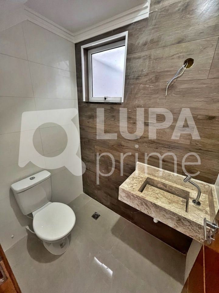 Casa à venda com 2 quartos, 65m² - Foto 11