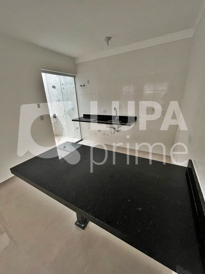 Casa à venda com 2 quartos, 65m² - Foto 10