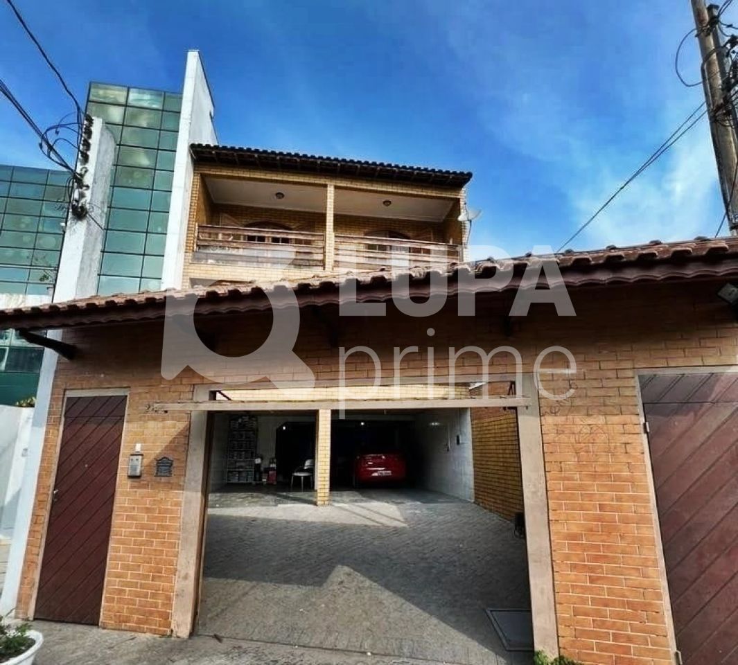 Prédio Inteiro à venda, 180m² - Foto 1