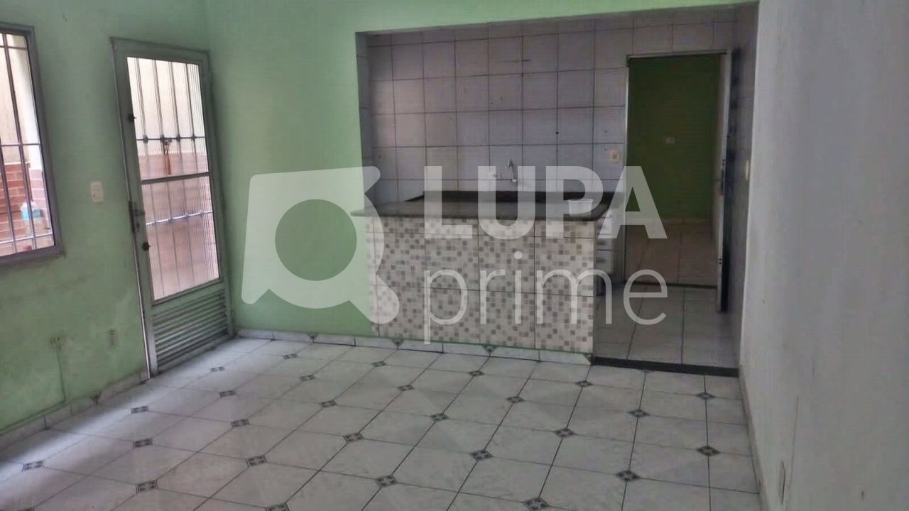 Casa, 3 quartos, 220 m² - Foto 1