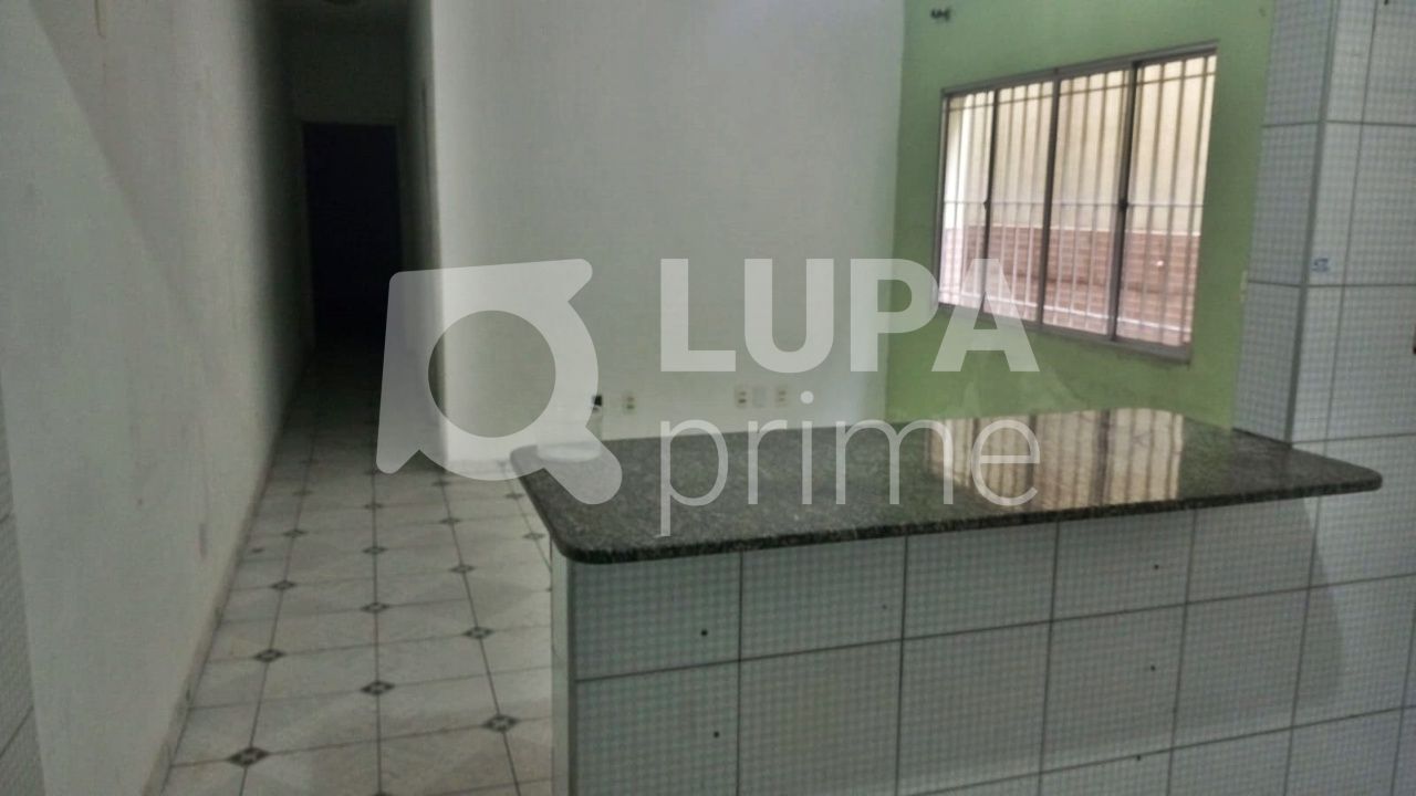 Casa, 3 quartos, 220 m² - Foto 2