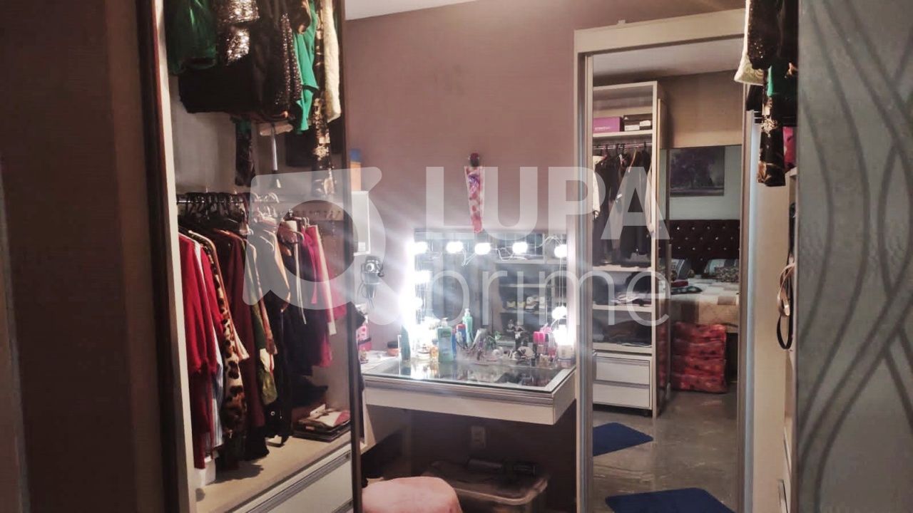 sobrado-venda-sao-paulo-vila-maria-7dormitorios-4suites-2vagas-500m2-LM24001