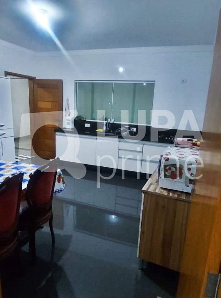 casa-terrea-venda-sao-paulo-vila-maria-alta-3dormitorios-2suites-3vagas-164m2-LM24088
