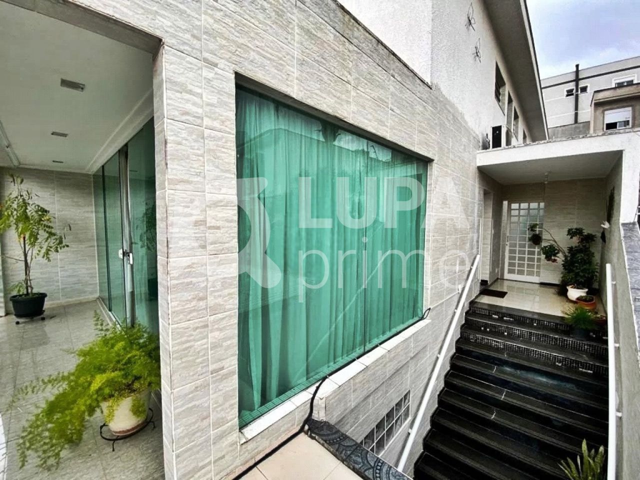 sobrado-venda-sao-paulo-agua-fria-3dormitorios-3suites-4vagas-201m2-LM24112