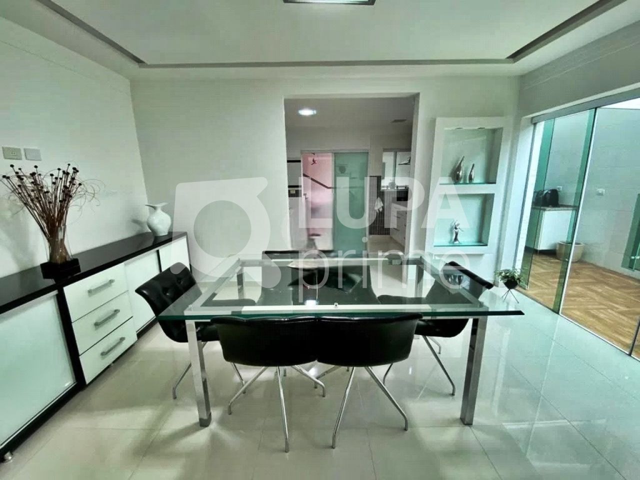 sobrado-venda-sao-paulo-agua-fria-3dormitorios-3suites-4vagas-201m2-LM24112