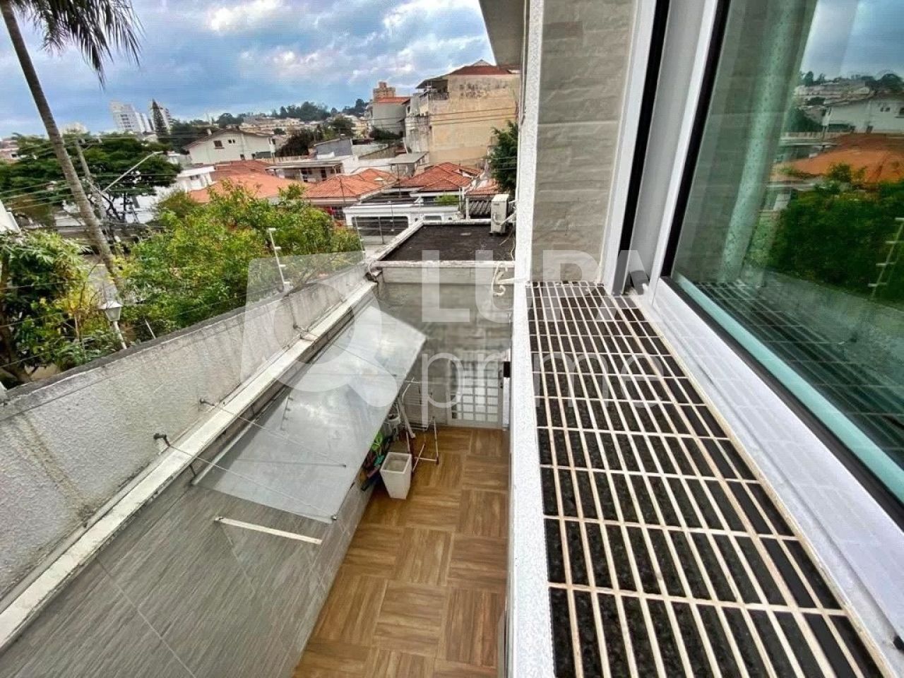 sobrado-venda-sao-paulo-agua-fria-3dormitorios-3suites-4vagas-201m2-LM24112