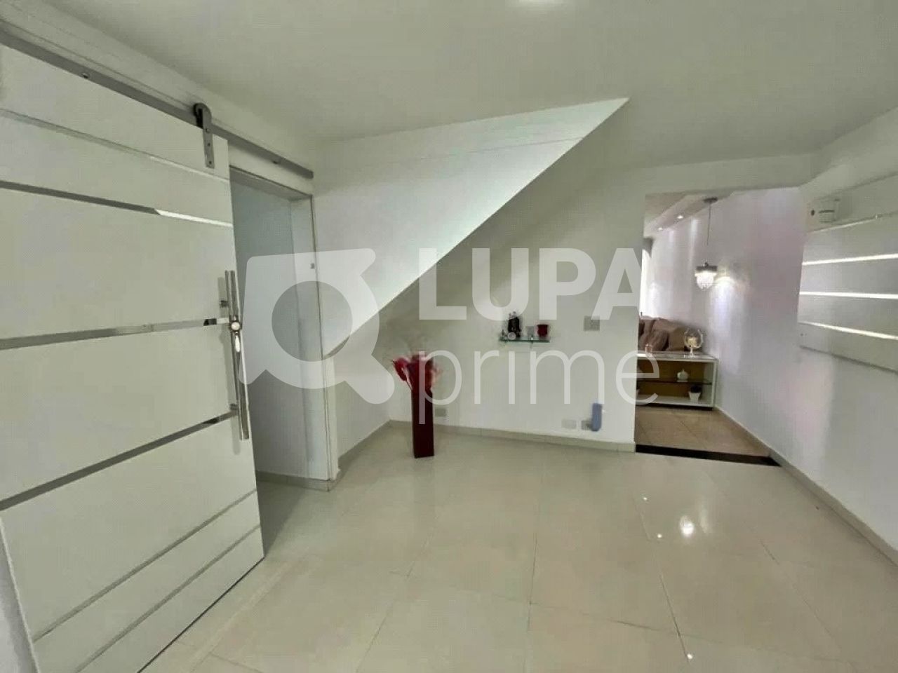 sobrado-venda-sao-paulo-agua-fria-3dormitorios-3suites-4vagas-201m2-LM24112