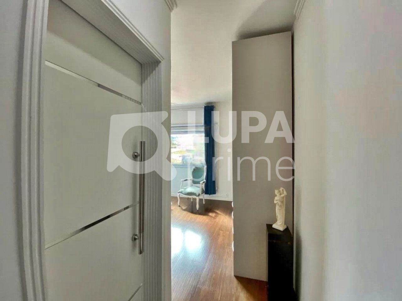 sobrado-venda-sao-paulo-agua-fria-3dormitorios-3suites-4vagas-201m2-LM24112