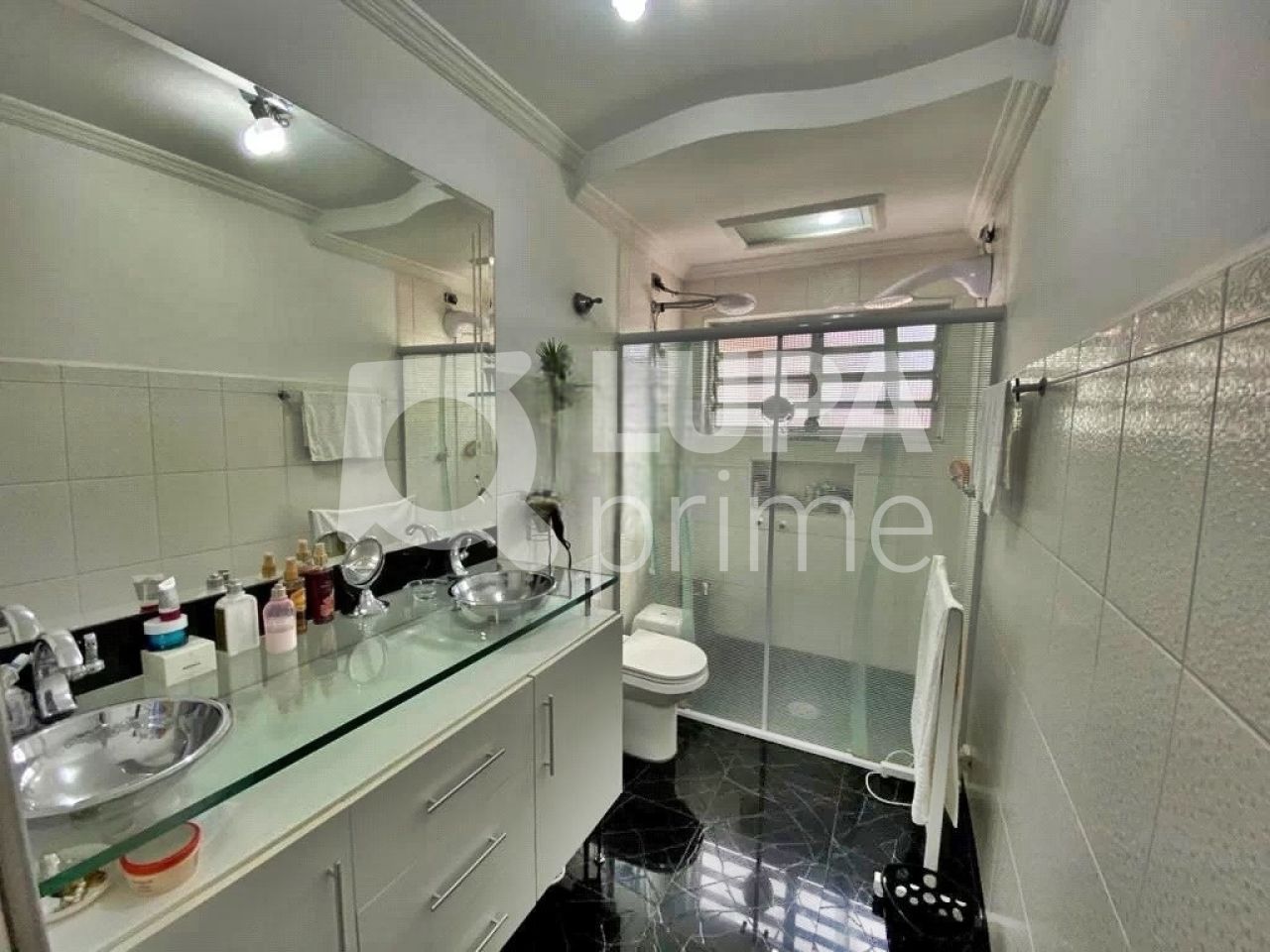 sobrado-venda-sao-paulo-agua-fria-3dormitorios-3suites-4vagas-201m2-LM24112