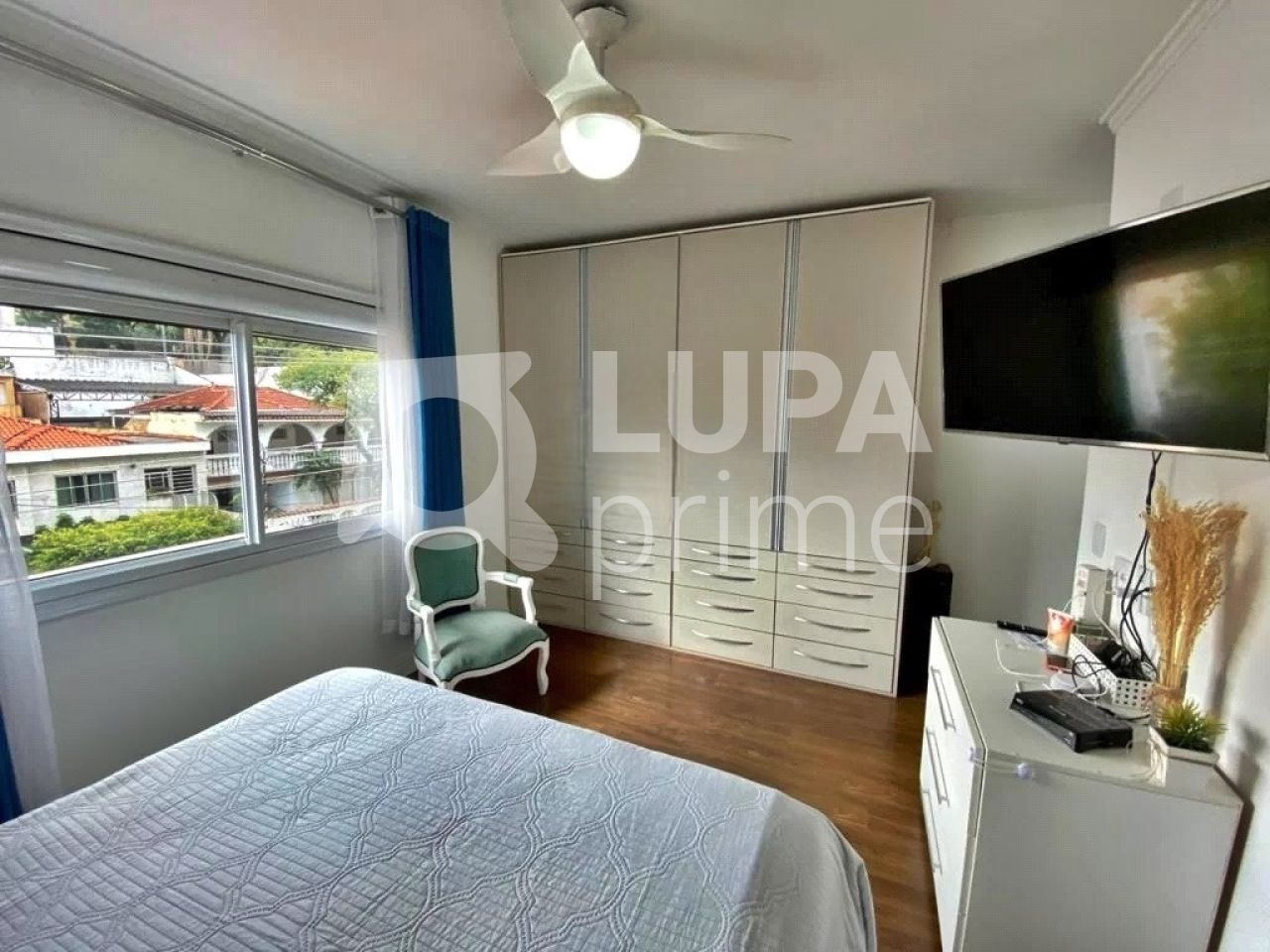 sobrado-venda-sao-paulo-agua-fria-3dormitorios-3suites-4vagas-201m2-LM24112