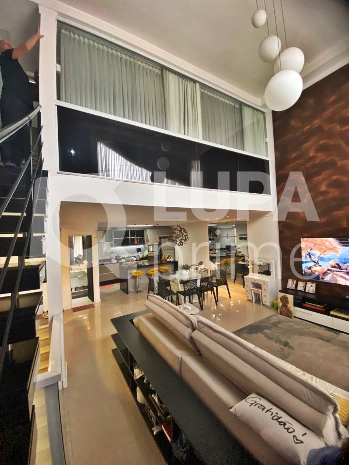 sobrado-venda-sao-paulo-vila-guilherme-2dormitorios-2suites-4vagas-260m2-LM24339